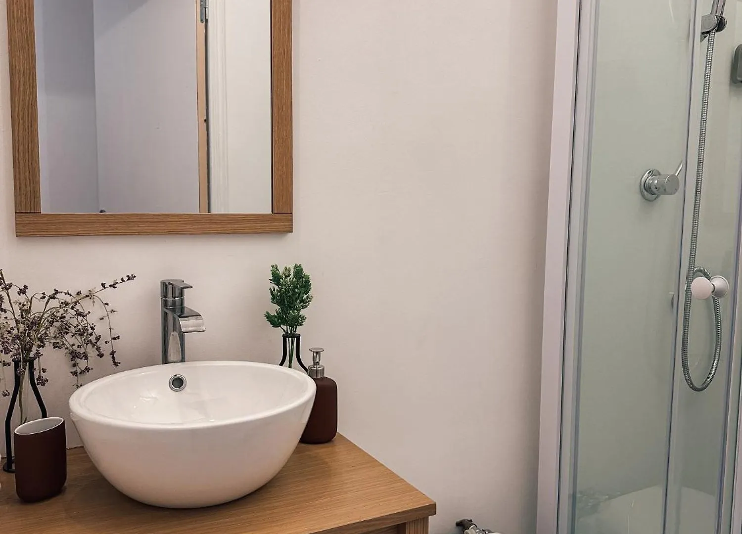 Studio Independant Pres De Montmartre باريس فرنسا